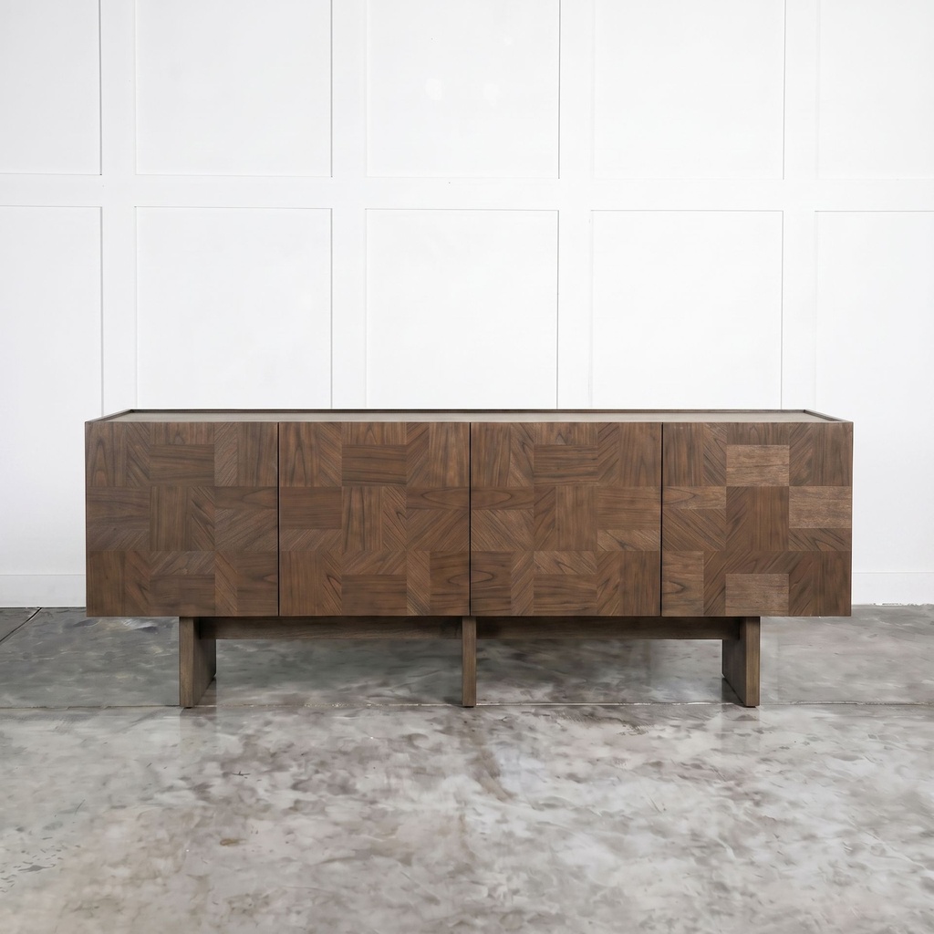 22.2 KESWICK - CREDENZA.jpg