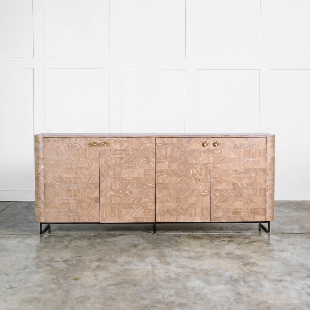 37.2 MOXIE - CREDENZA_.jpg