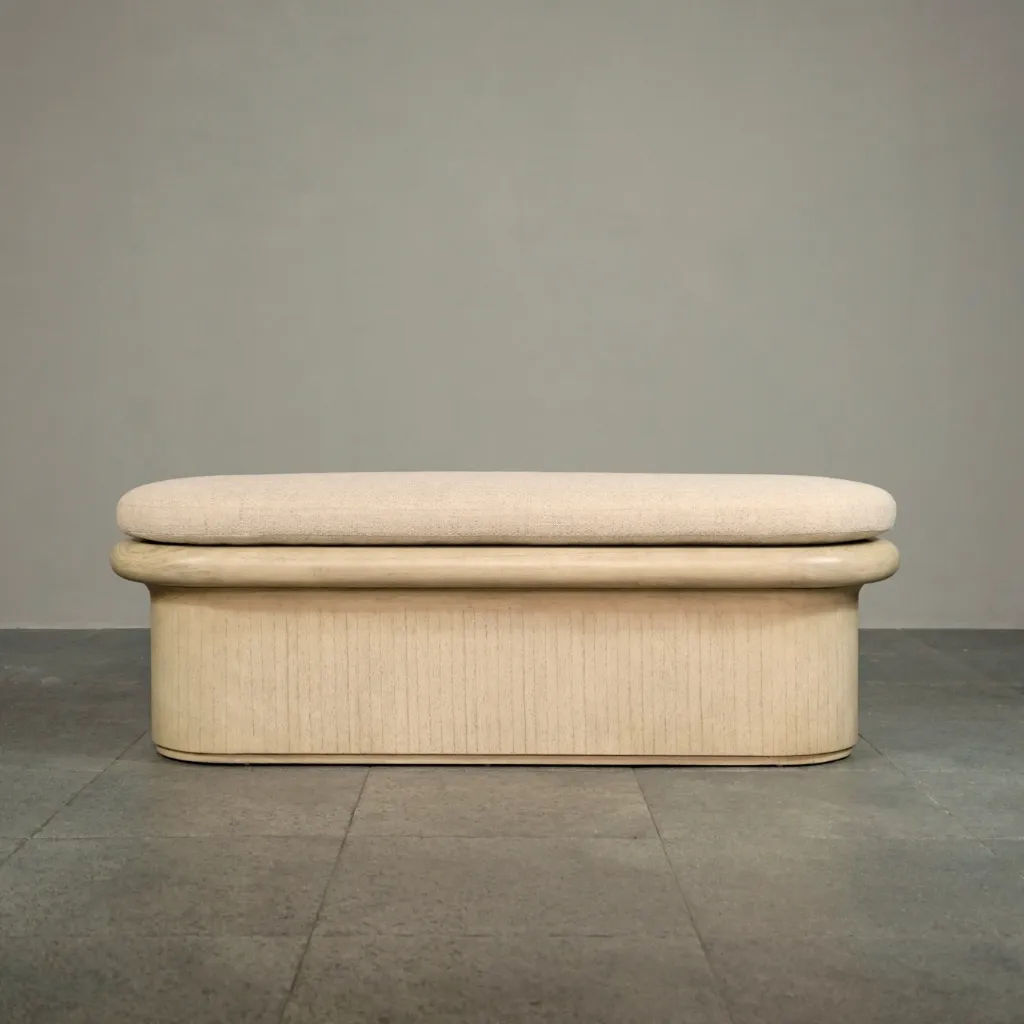 JULIAN - BENCH.webp