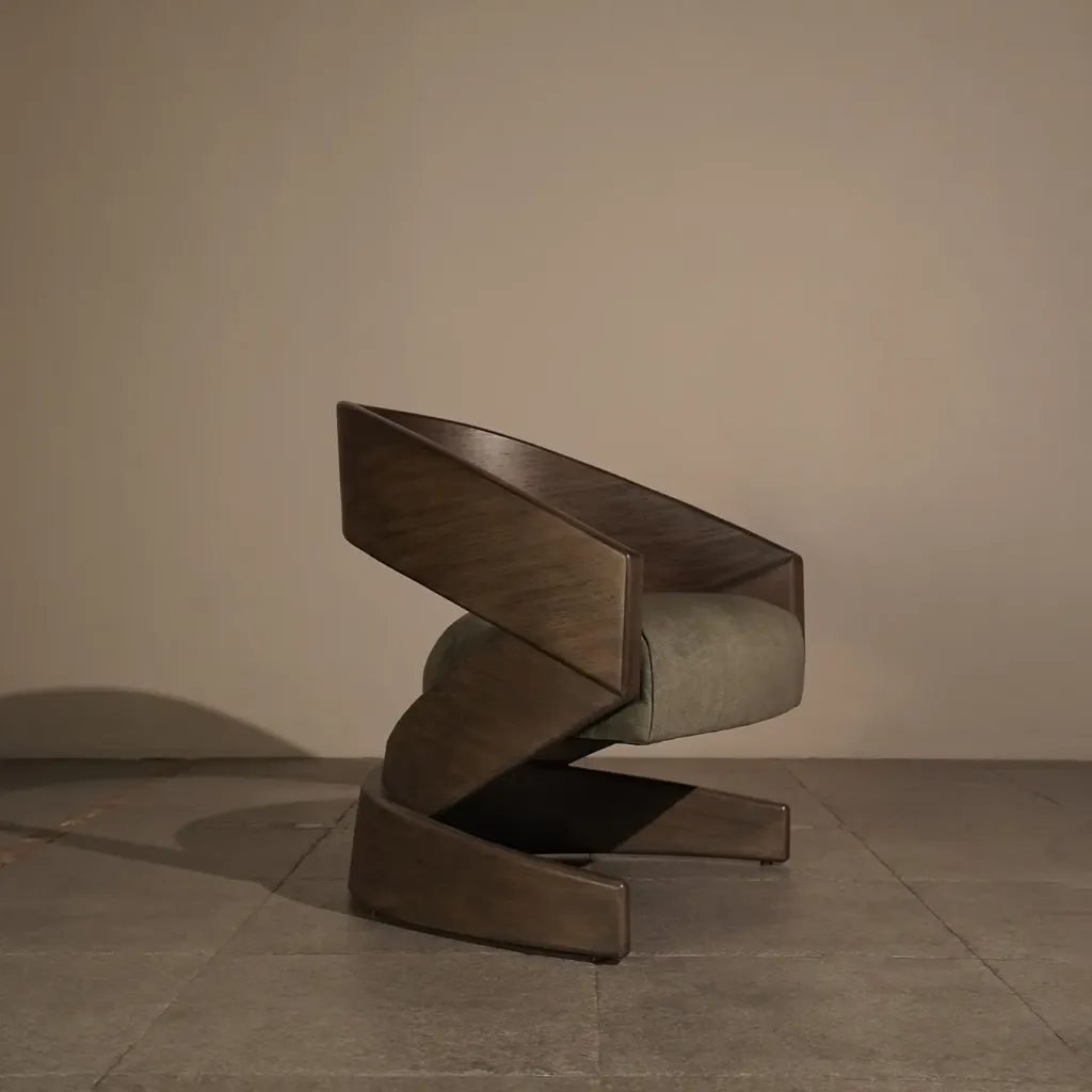 Brace Lounge Chair