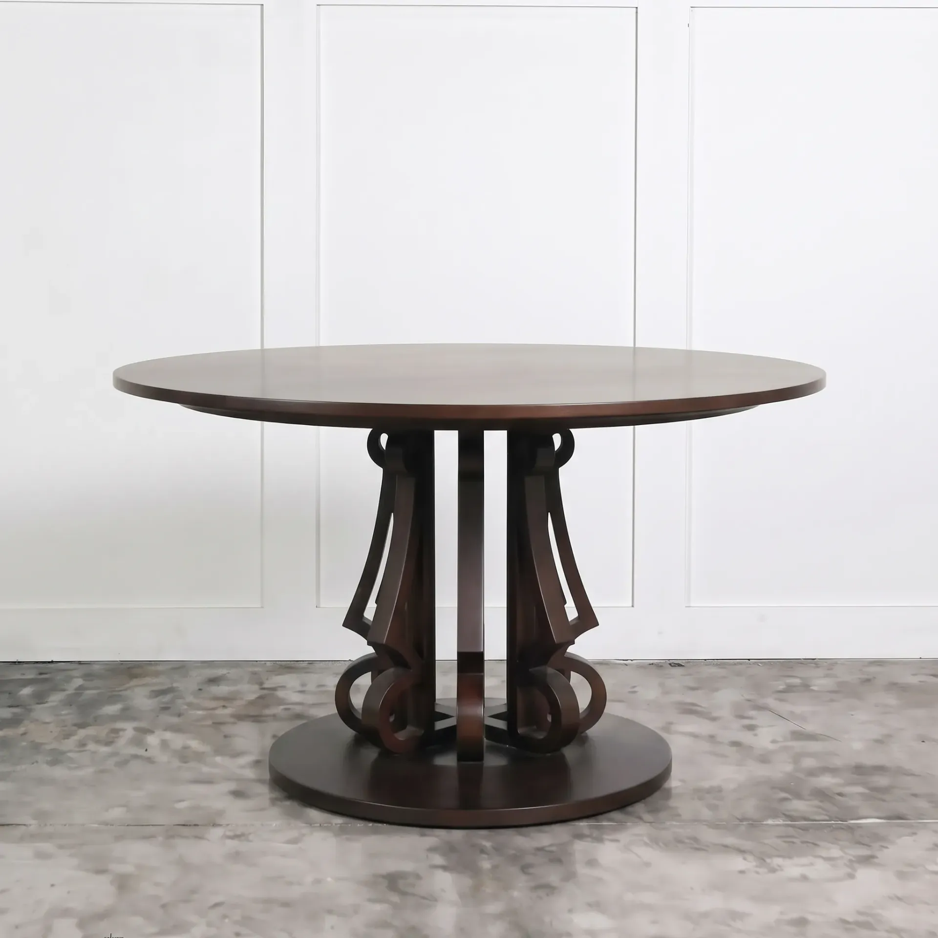 Hait Round Dining Table