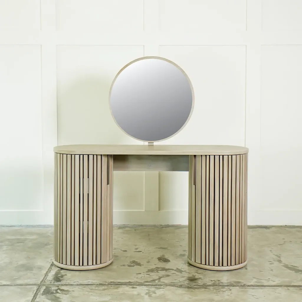 Halley Vanity
