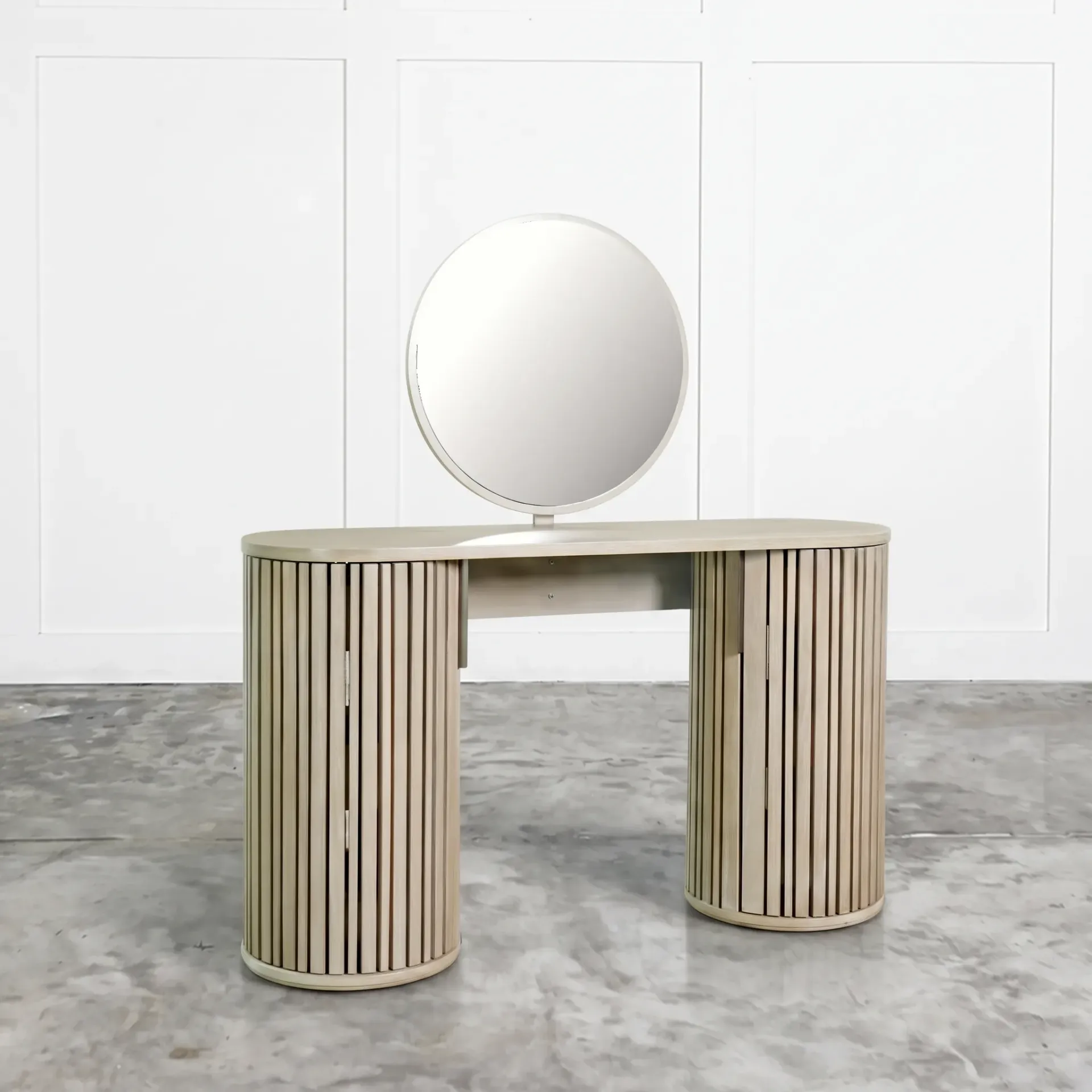 Halley Vanity