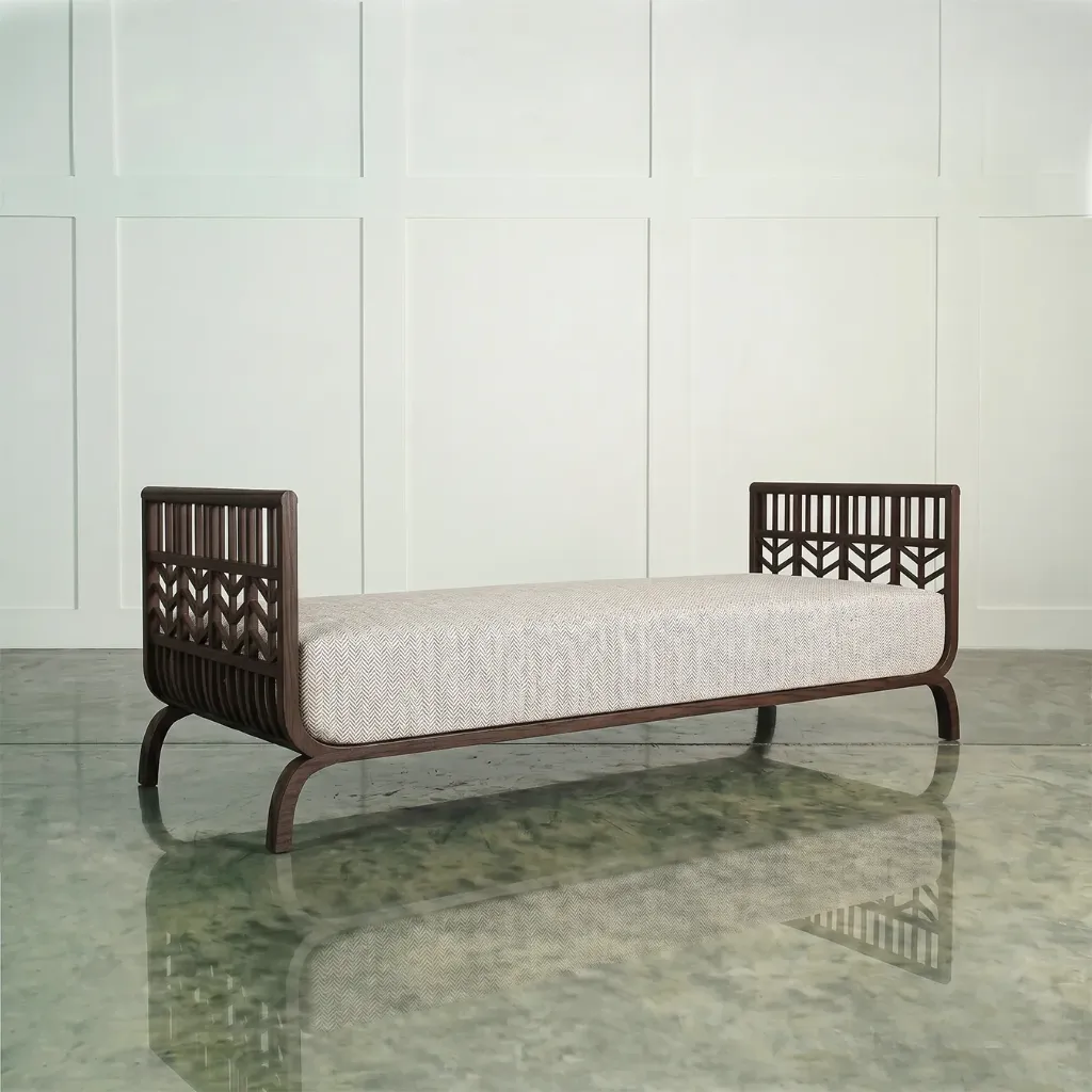 Ikema Bench (KK04372-015, INDIAN SAMBUCA)