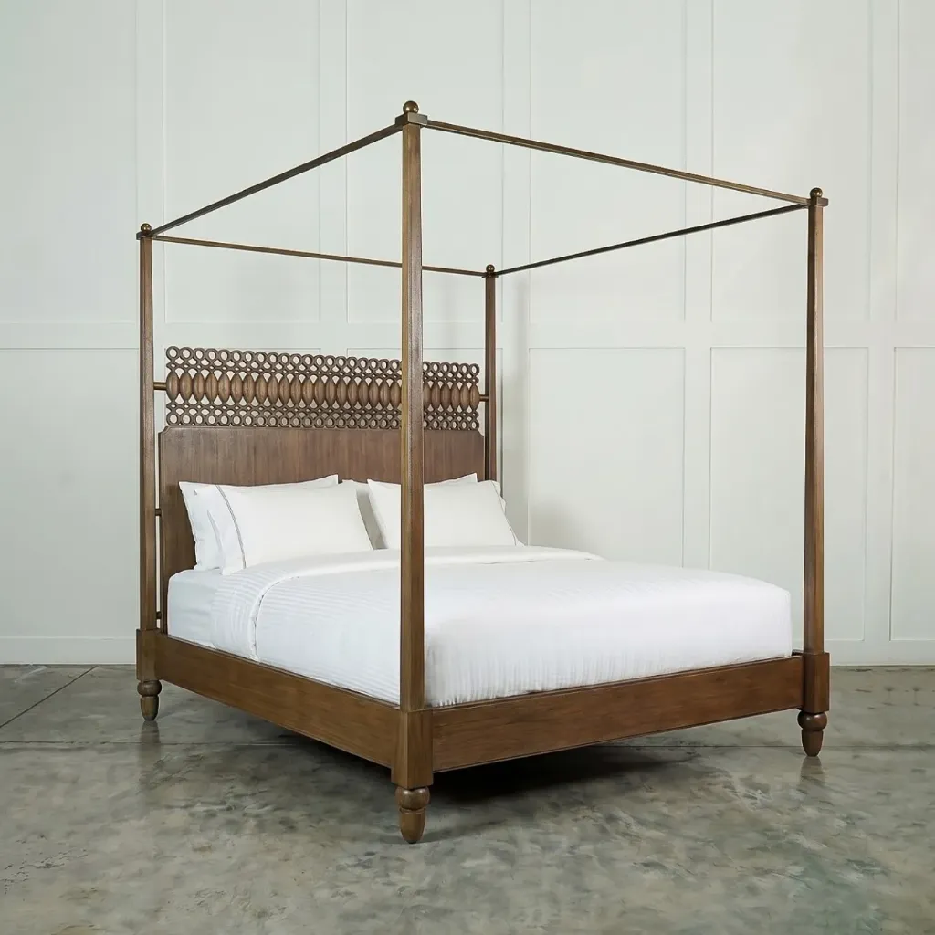 Meyer Poster Bed (Queen Size : 1780 x 2180 x 2212 mm)