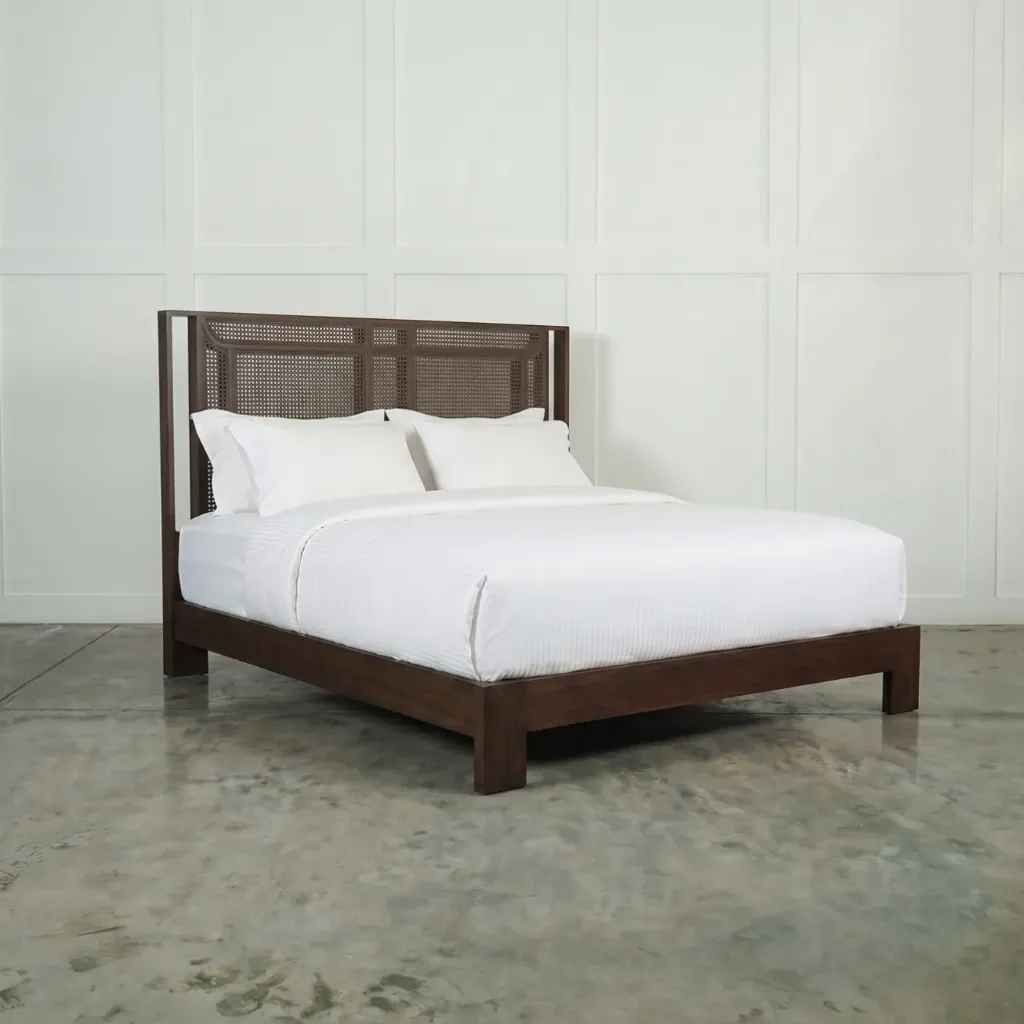Odisha Bed (Queen Size : 1600 x 2100 x 1350 mm)