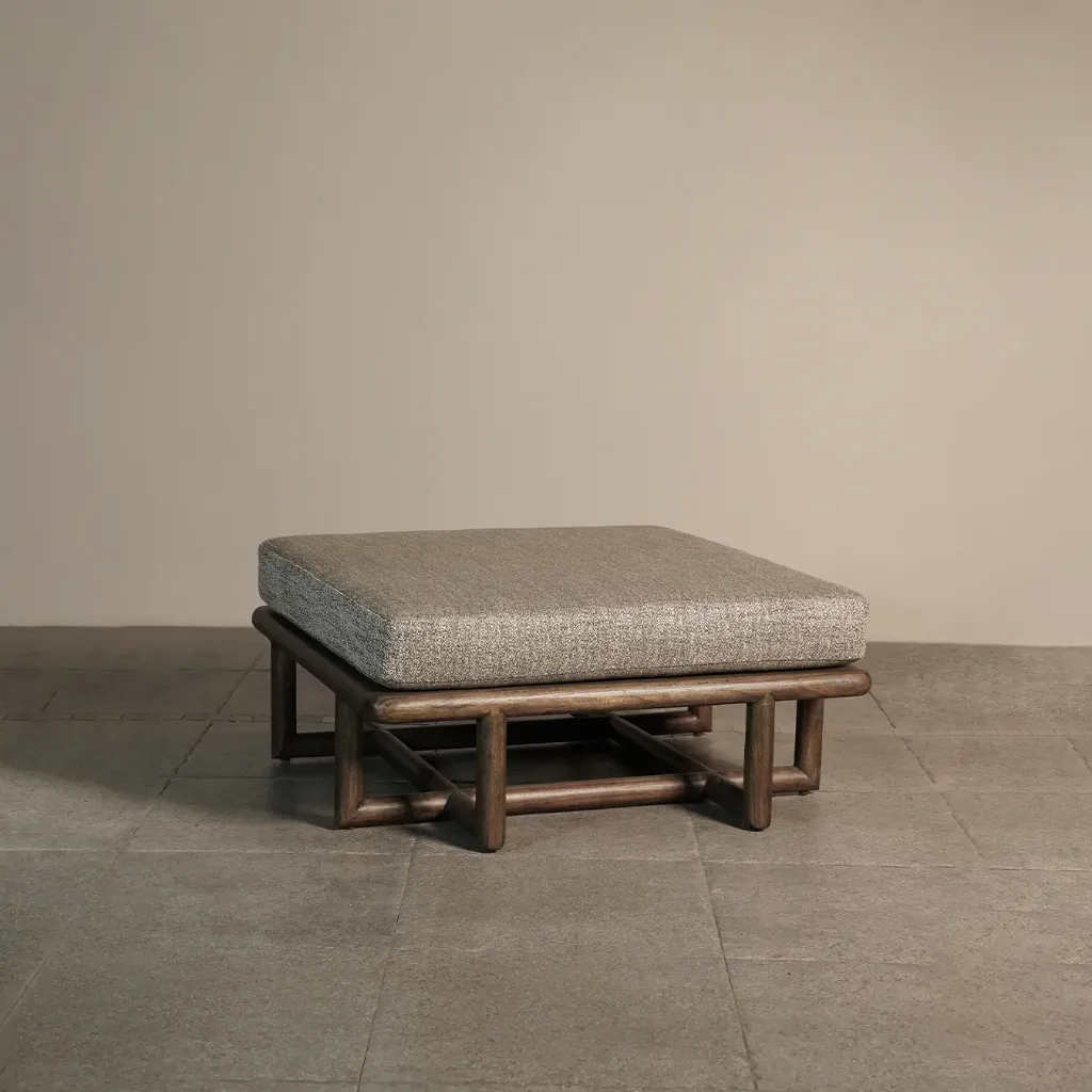 Rhyan Ottoman