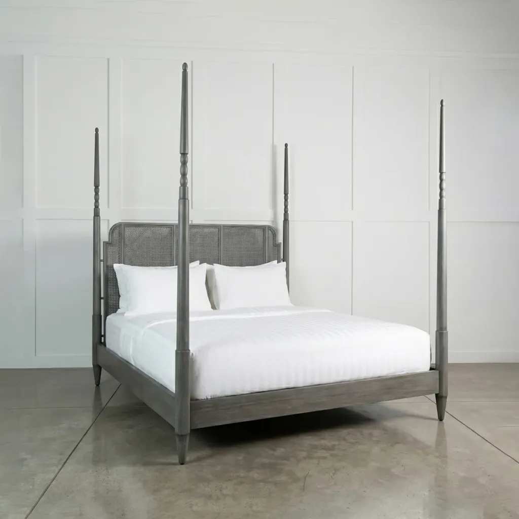 Ryder Poster Bed (Queen Size : 1790 x 2190 x 2275 mm)