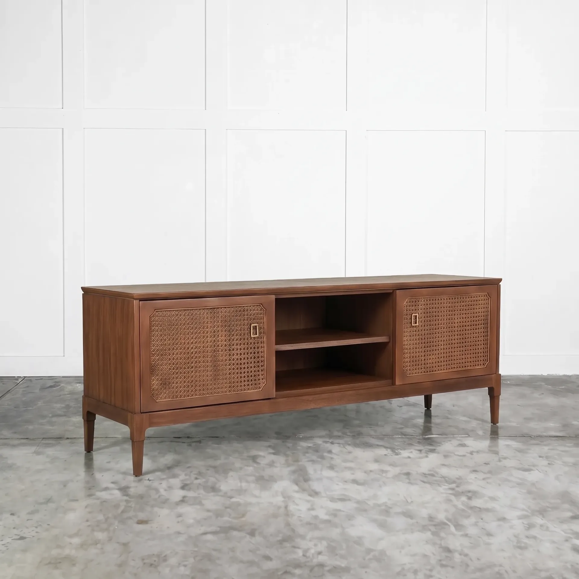 Ryder Tv Console