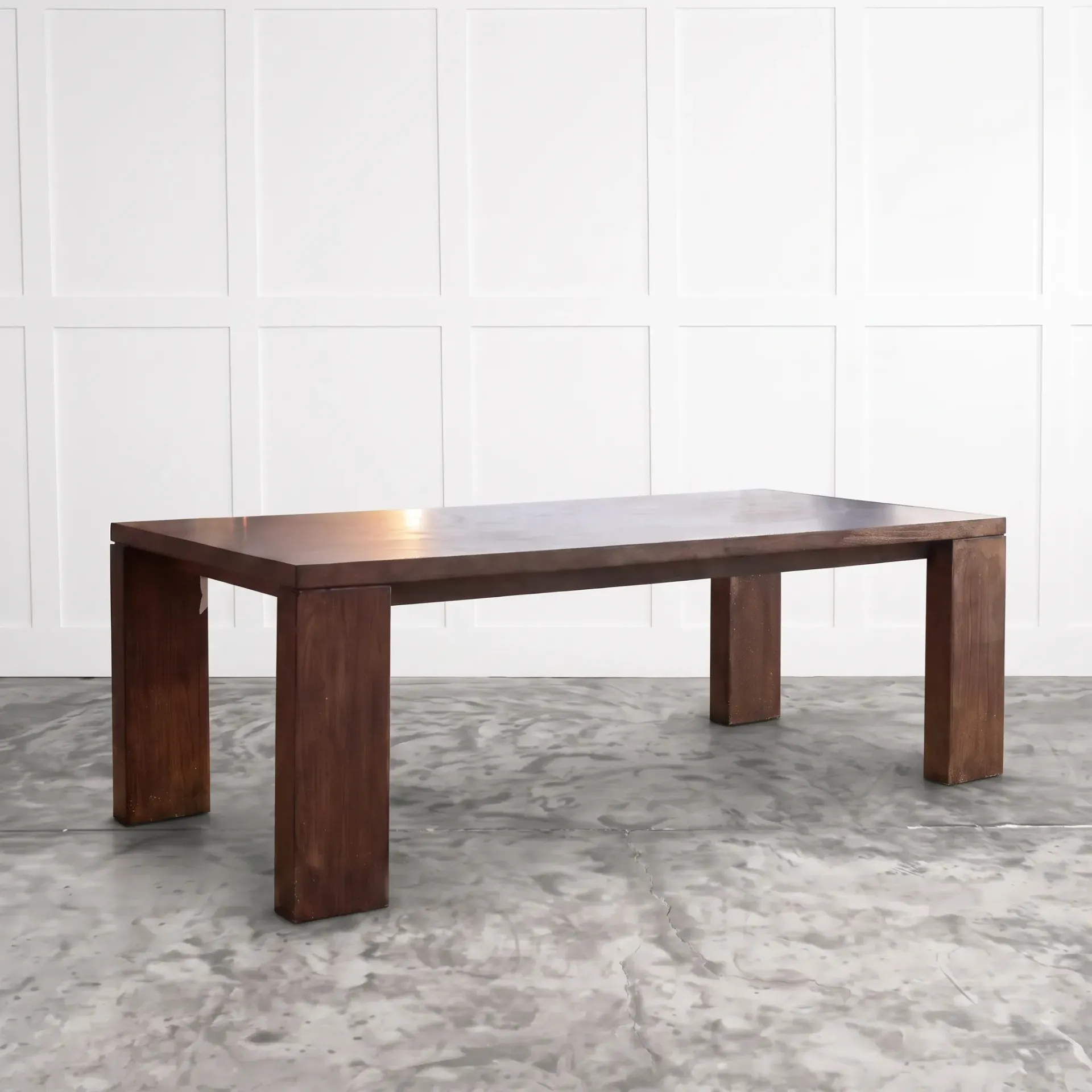 Samai Dining Table