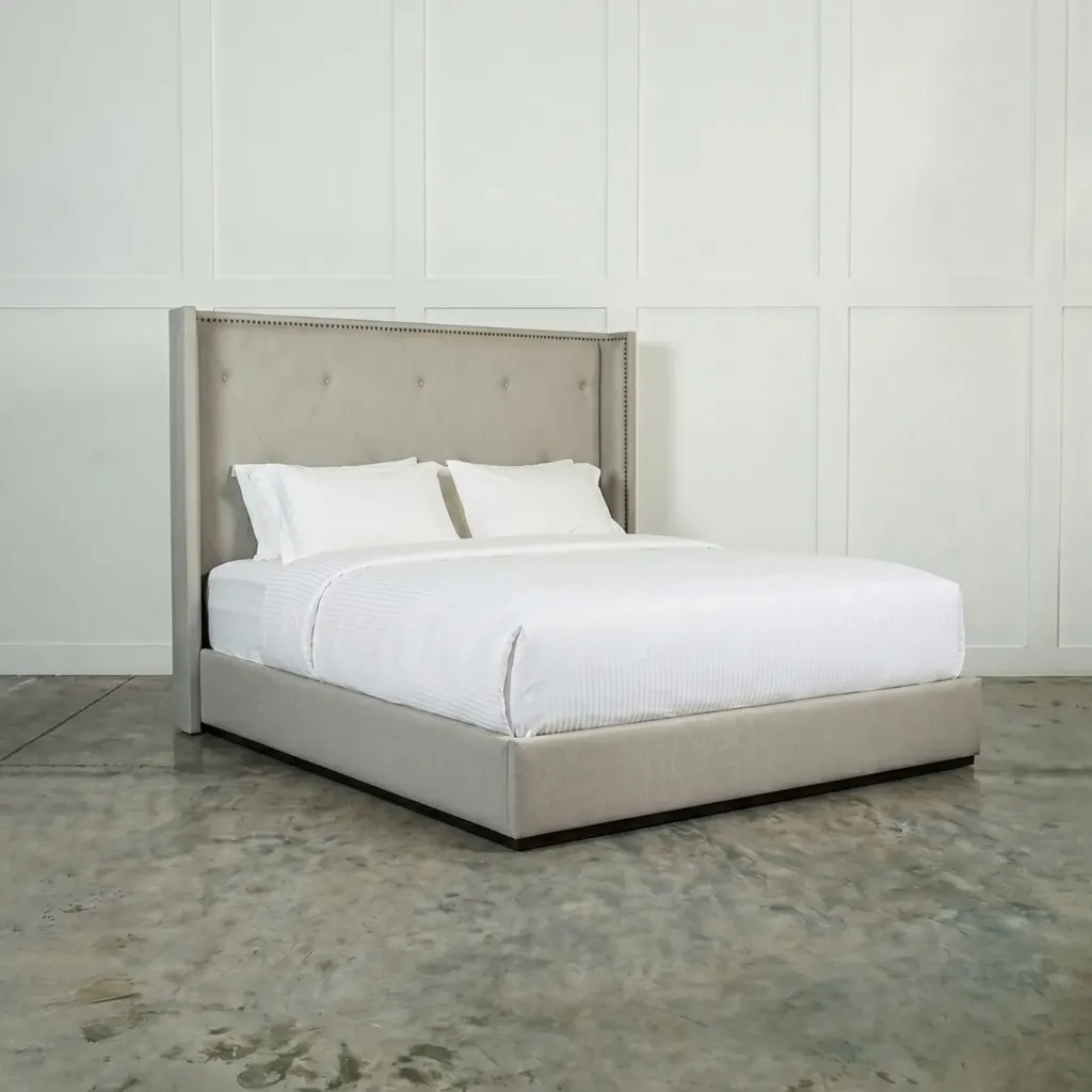 Saphire Bed (Queen Size : 1730 x 2120 x 1500 mm)