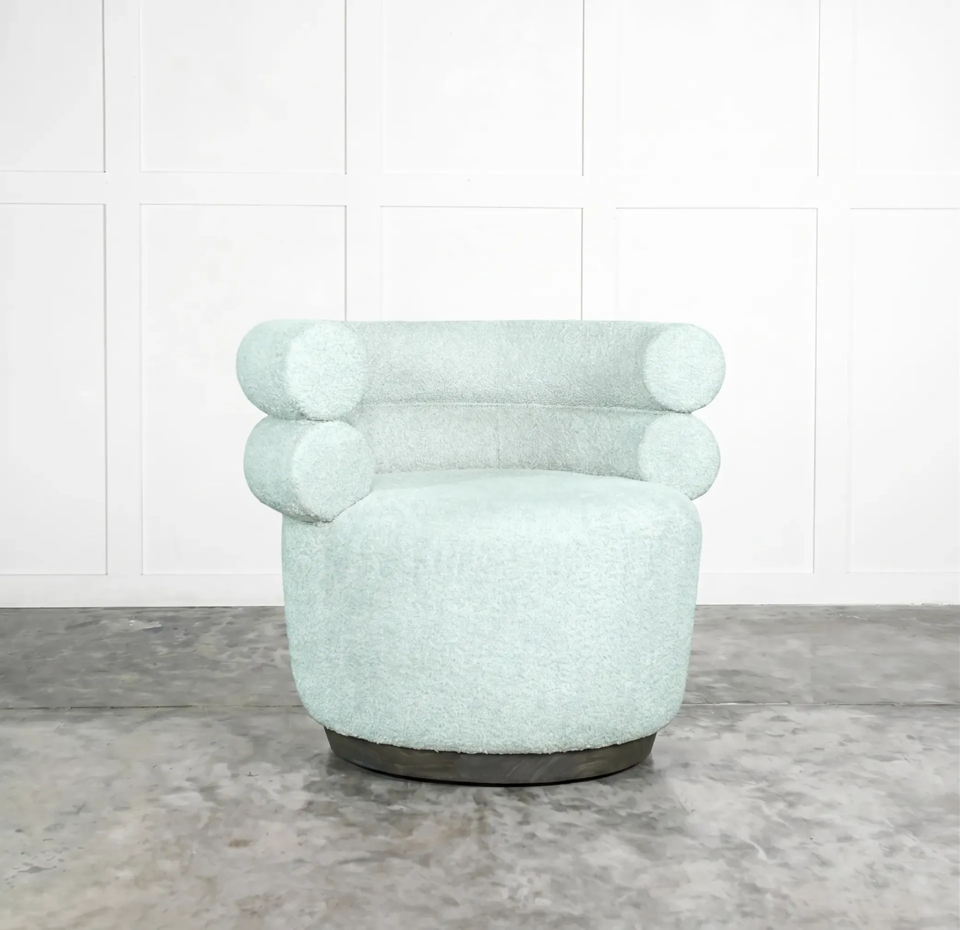 Tasa Lounge Chair
