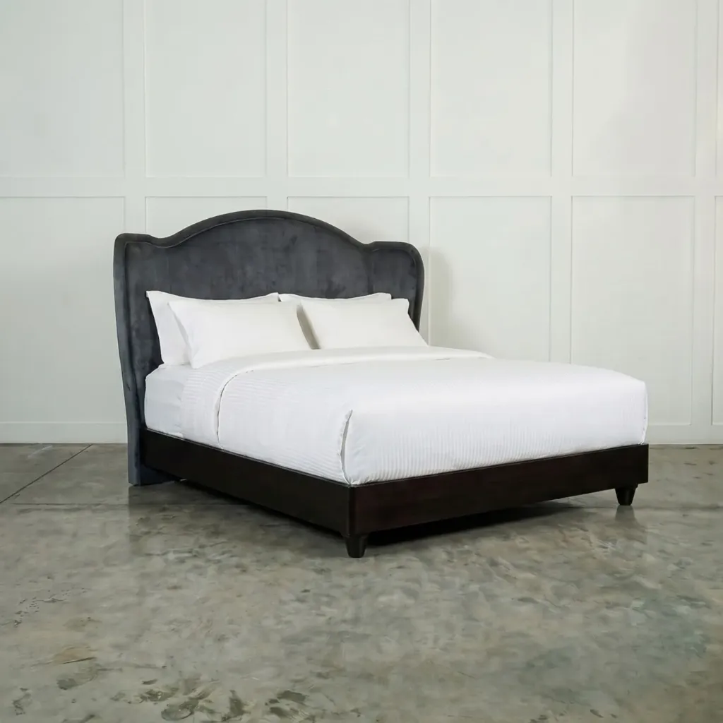 Tate Bed (Queen Size : 2070 x 2230 x 1480 mm)