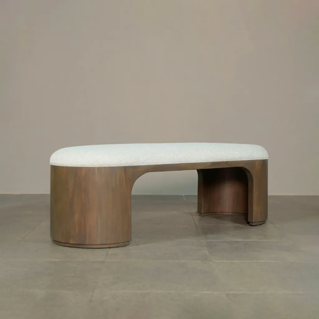 Remi Bench