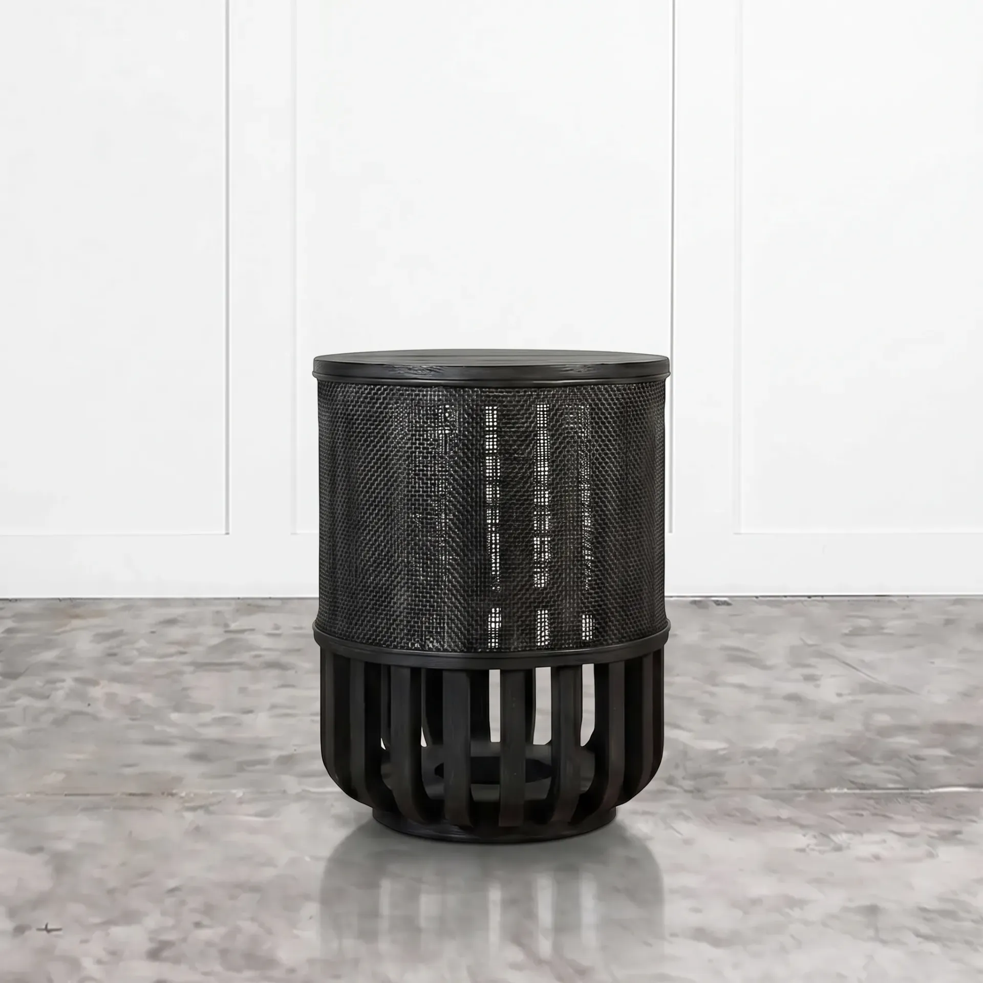 Nauru Stool